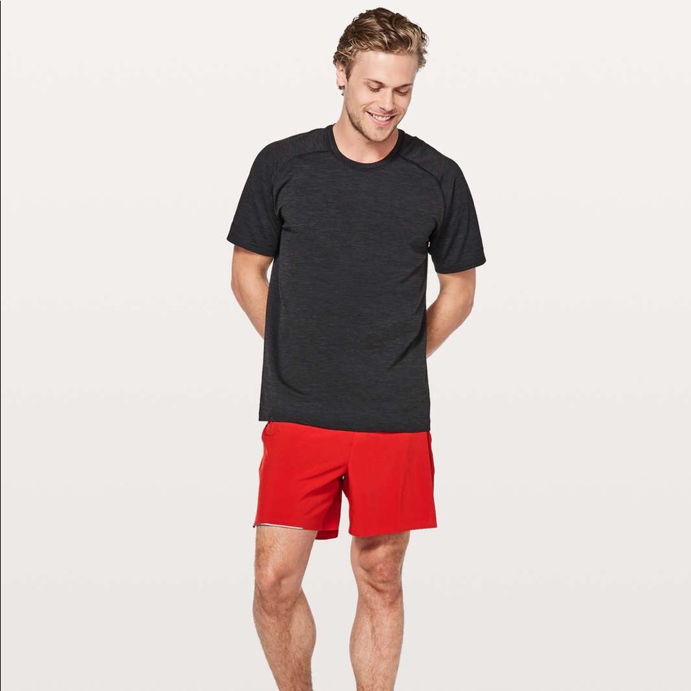 Lululemon Surge shorts Bold Red - Picture 2 of 8
